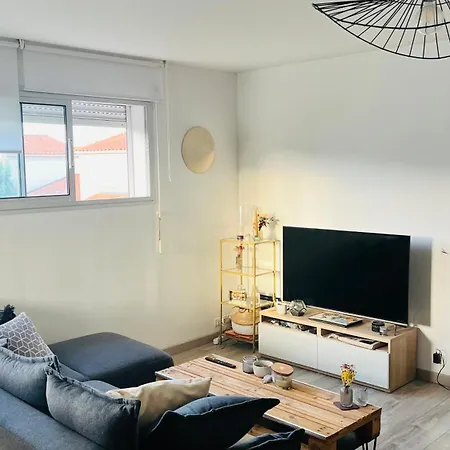 Apartment Proche Et Perpignan