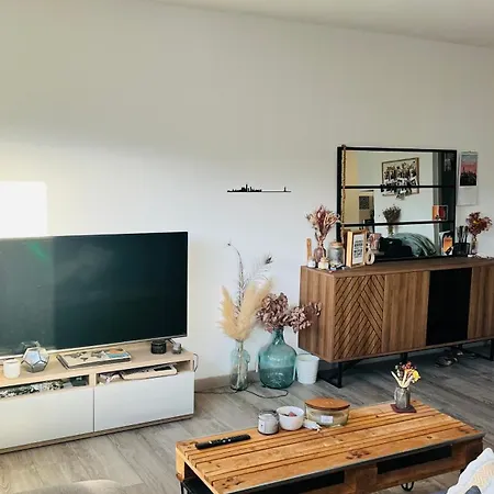 Apartment Proche Et